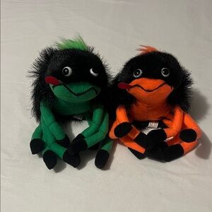 Green and Orange Plush Spiders te VTG